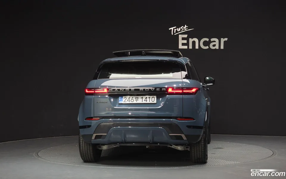Land Rover Range Rover Evoque P250 SE 2024 — thumbnail 4