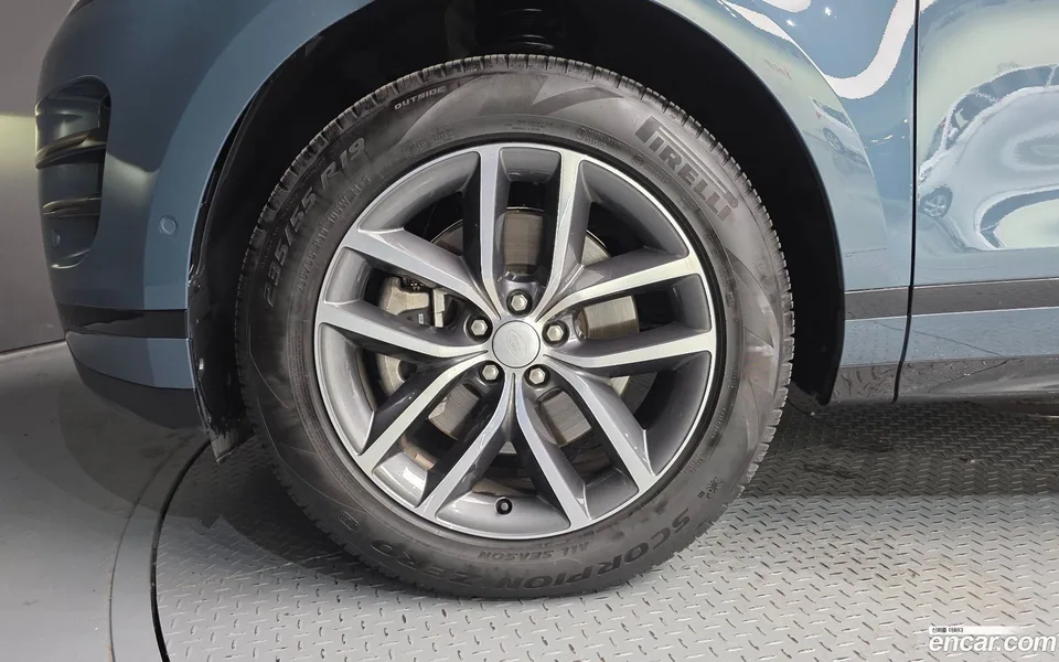 Land Rover Range Rover Evoque P250 SE 2024 — thumbnail 5
