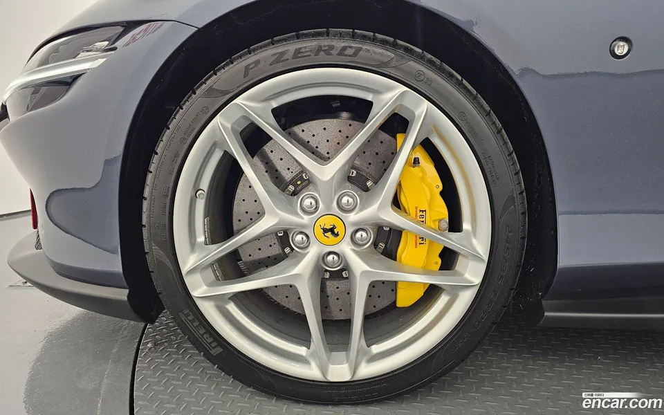 Ferrari Roma 3.9 2025 — thumbnail 2
