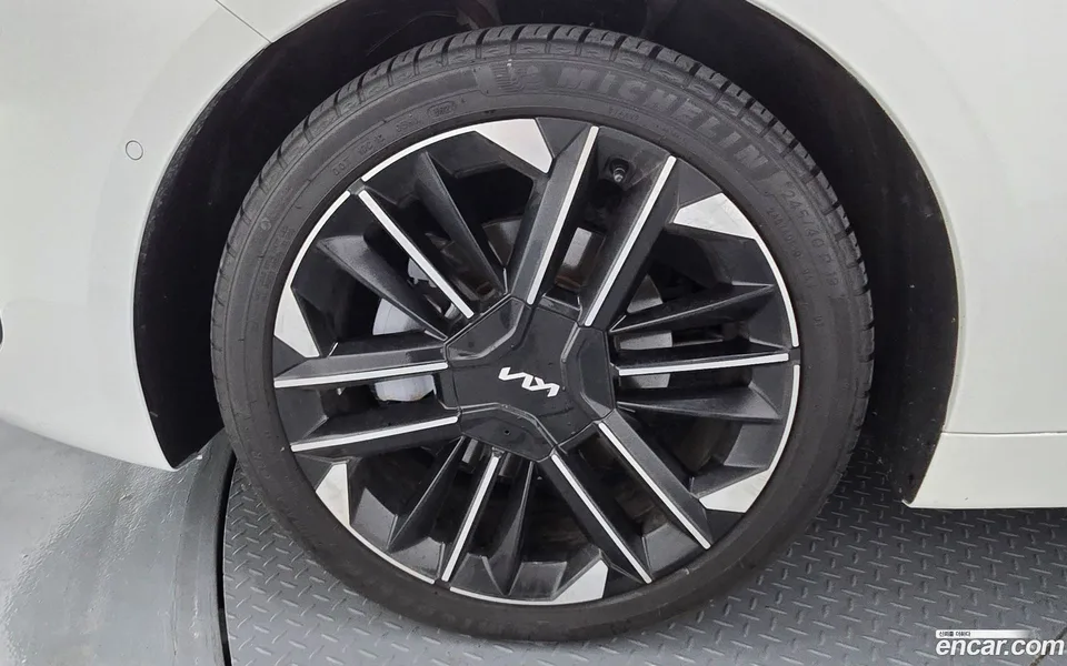 Kia K8 Hybrid 2024 — thumbnail 5