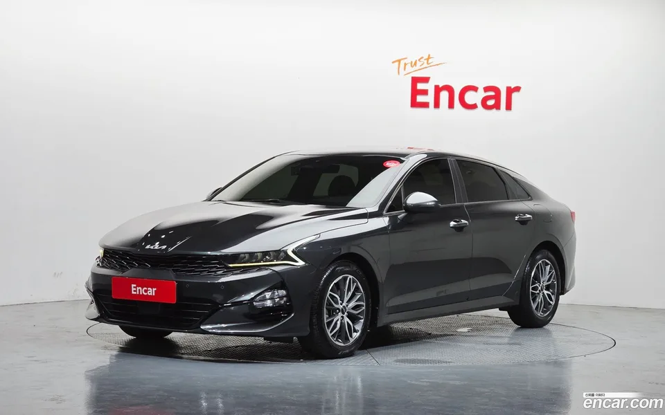 Kia K5 2.0 2022 — photo 1, buy with delivery to Moscow