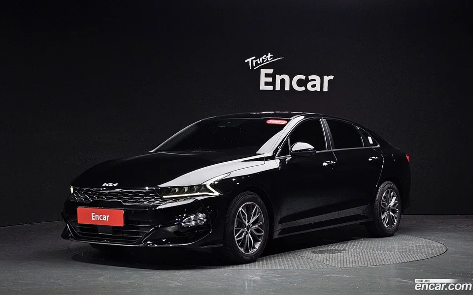 Kia K5 2.0 2022 — photo 1, buy with delivery to Moscow
