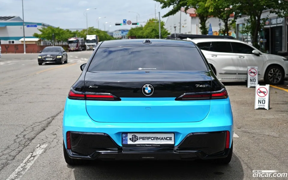BMW 7 Series 740i xDrive M 2025 — thumbnail 4