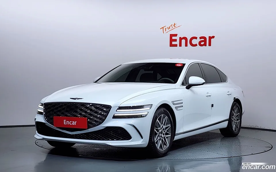 Genesis G80 2.5 2WD 2025 — photo 1, buy with delivery to Moscow