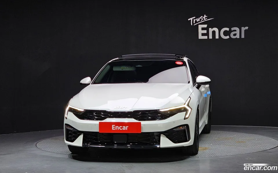 Kia K5 2.0 2024 — thumbnail 3