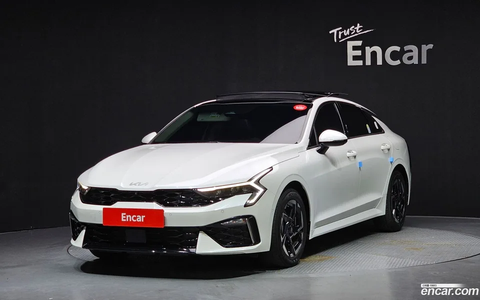 Kia K5 2.0 2024 — photo 1, buy with delivery to Moscow