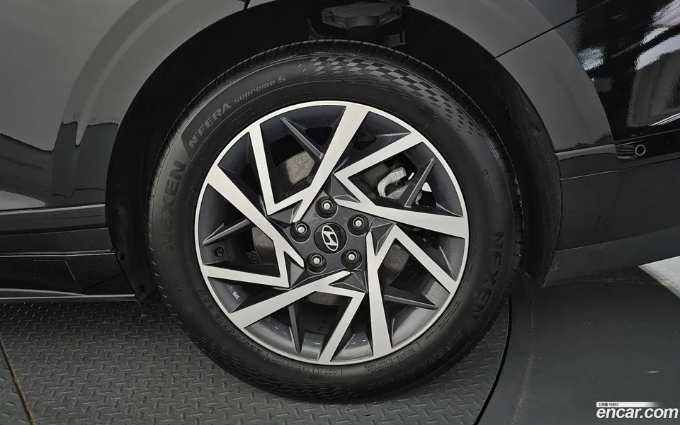 Hyundai Grandeur 3.5 2WD 2023 — thumbnail 2