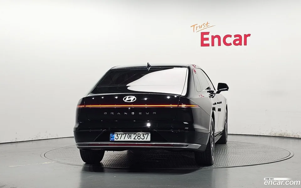 Hyundai Grandeur 3.5 2WD 2023 — thumbnail 4