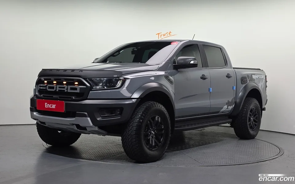 Ford Ranger 2.0 2022 — photo 1, buy with delivery to Moscow