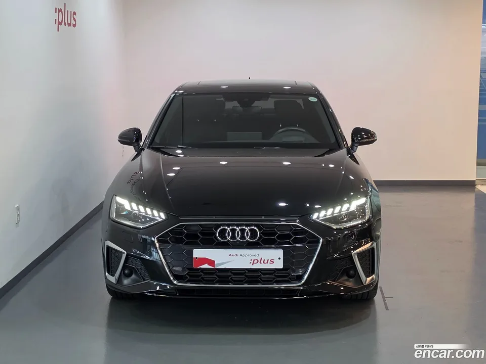 Audi A4 40 TFSI 2023 — thumbnail 2