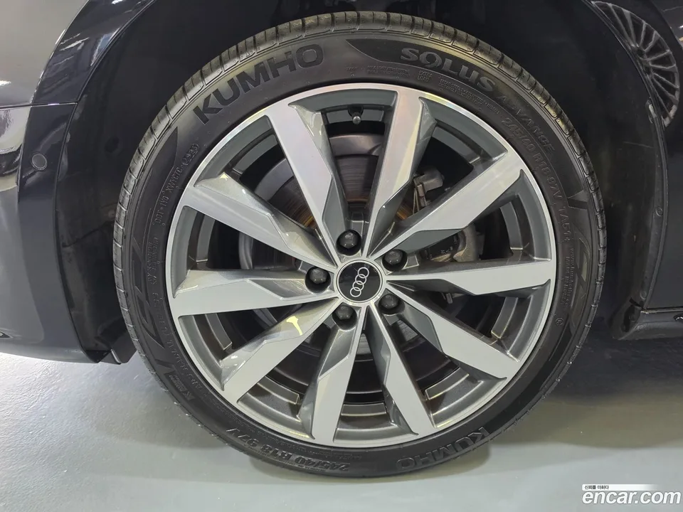Audi A4 40 TFSI 2023 — thumbnail 5
