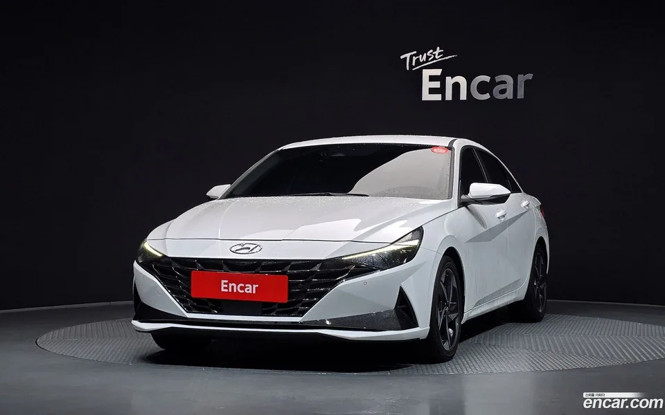 Hyundai Avante Hybrid 2022 — thumbnail 3