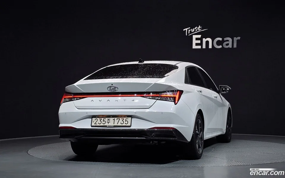 Hyundai Avante Hybrid 2022 — thumbnail 4