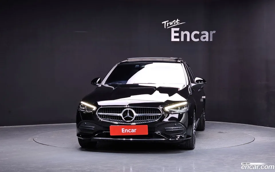 Mercedes-Benz C-Class C200 2022 — thumbnail 3
