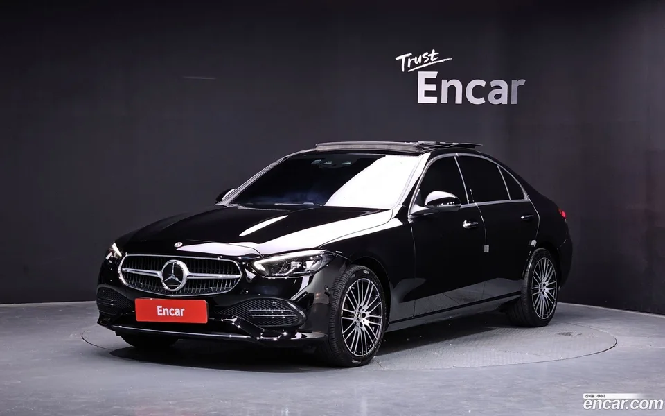 Mercedes-Benz C-Class C200 2022 — photo 1, buy with delivery to Moscow