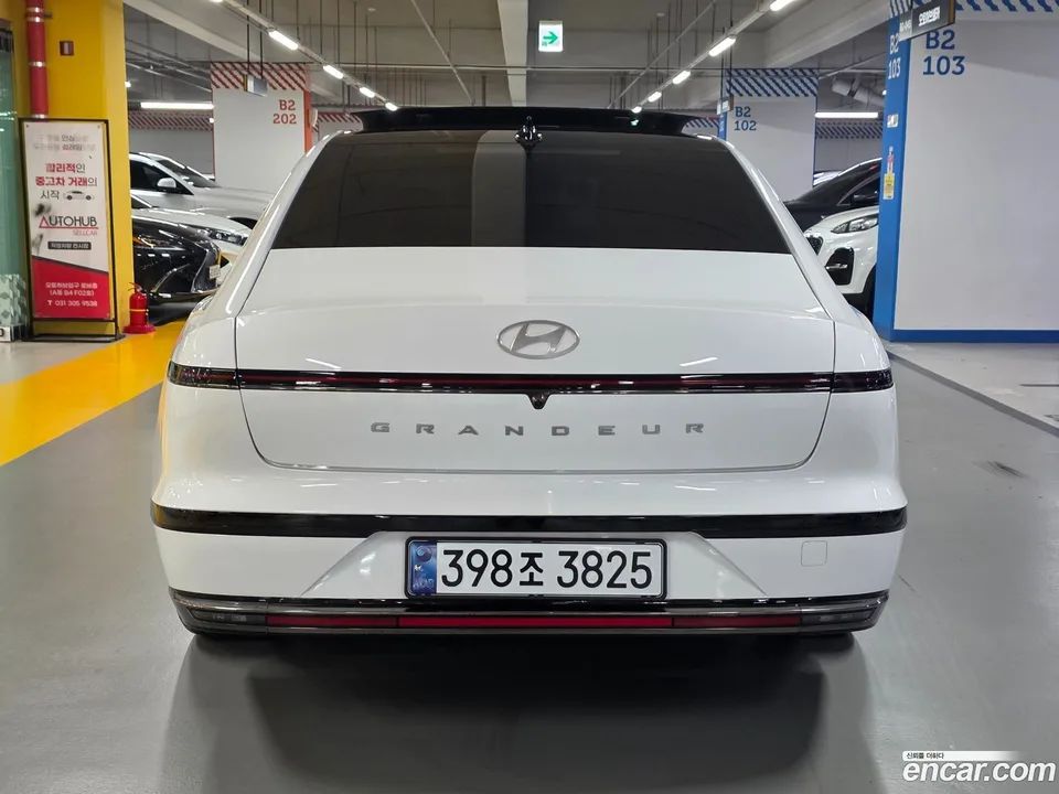 Hyundai Grandeur Hybrid 2023 — миниатюра 4
