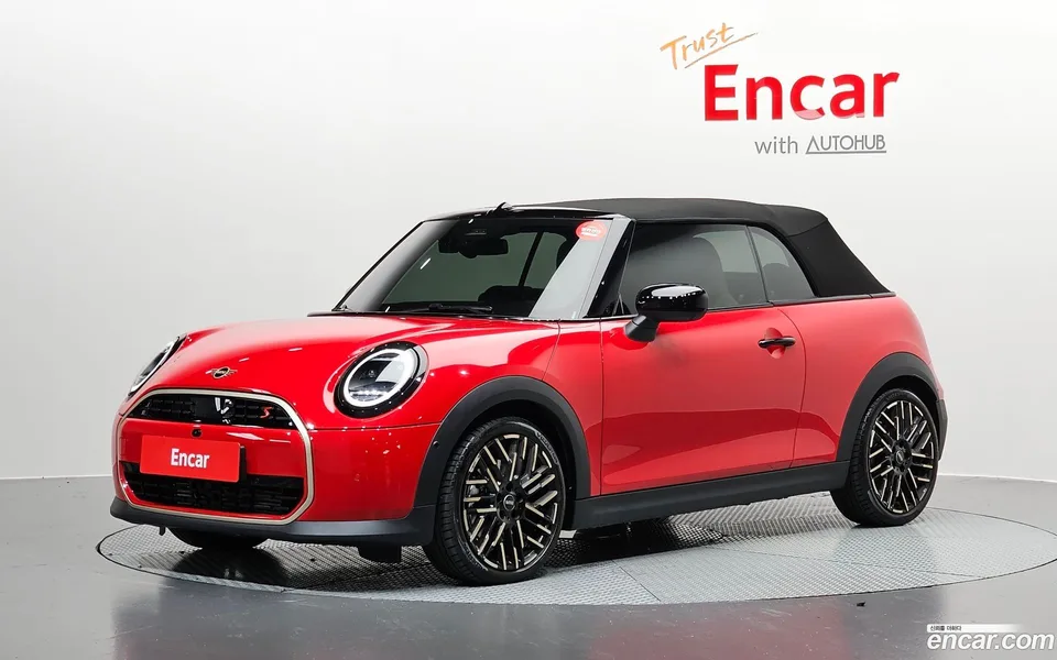 MINI Cooper S Convertible 2025 — photo 1, buy with delivery to Moscow