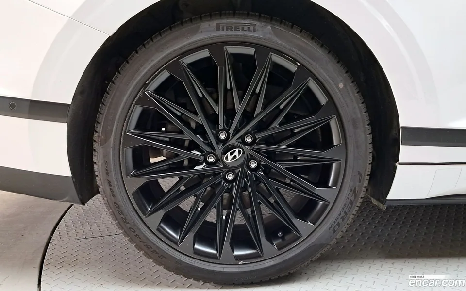 Hyundai Grandeur 3.5 4WD 2023 — thumbnail 2