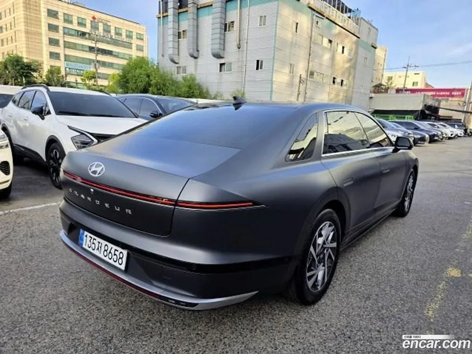 Hyundai Grandeur Hybrid 2023 — миниатюра 4