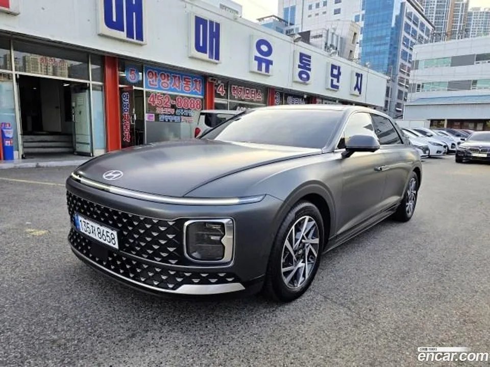 Hyundai Grandeur Hybrid 2023 — photo 1, buy with delivery to Moscow
