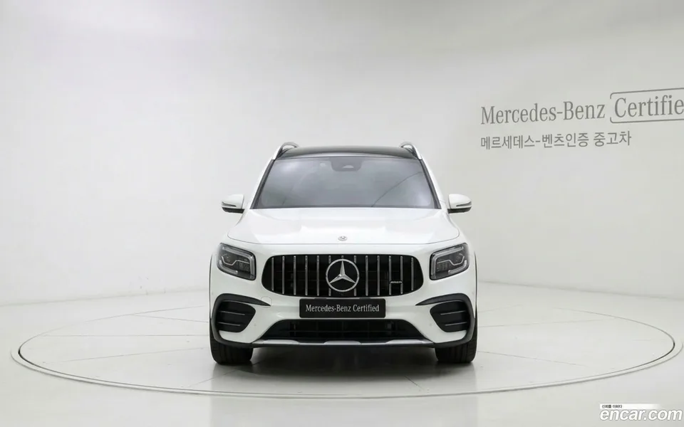 Mercedes-Benz GLB-Class AMG GLB35 4MATIC 2025 — thumbnail 3