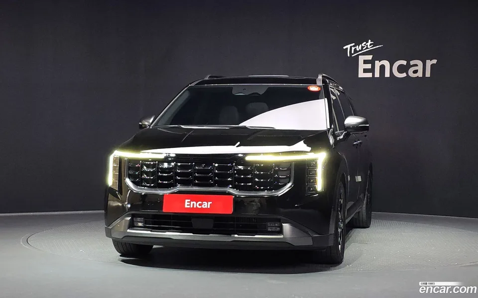 Kia Carnival 7 2024 — thumbnail 3