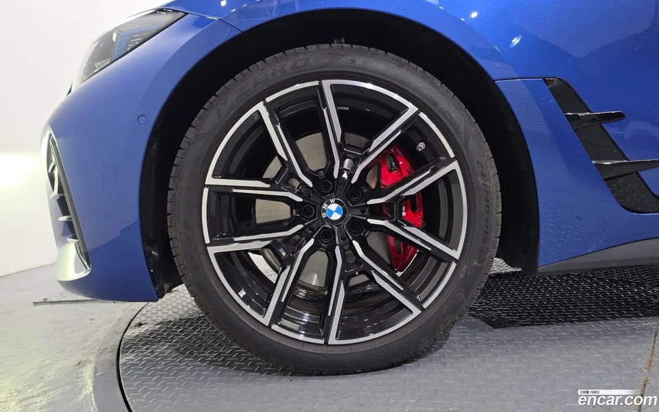 BMW 4 Series 420i M 2025 — миниатюра 2