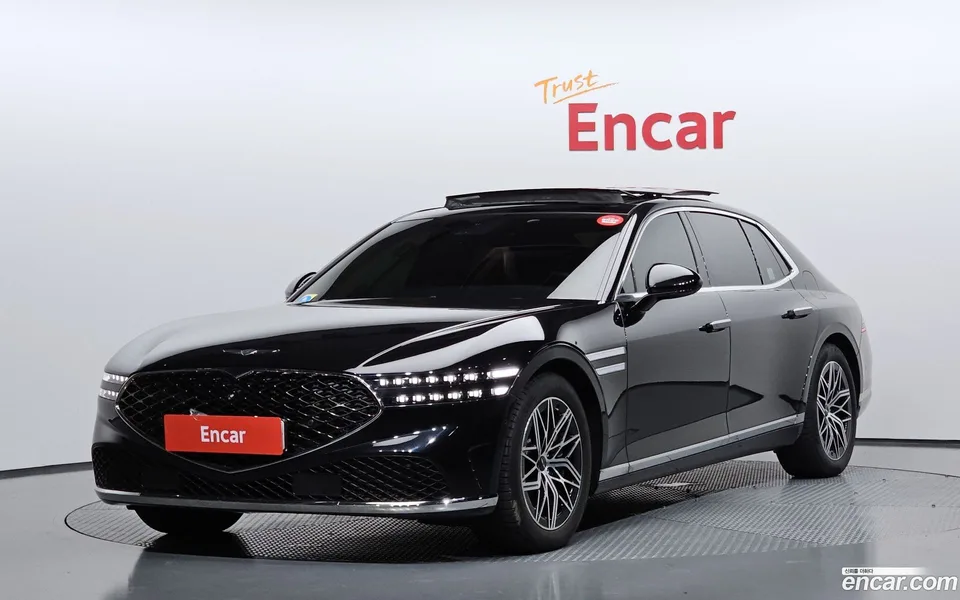 Genesis G90 3.5 AWD 2022 — photo 1, buy with delivery to Moscow