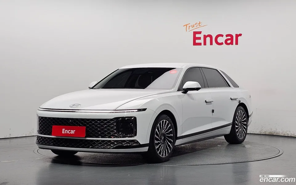 Hyundai Grandeur 2.5 2WD 2023 — photo 1, buy with delivery to Moscow
