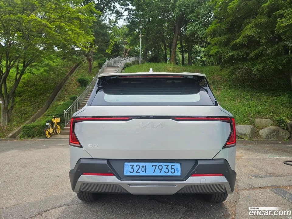 Kia EV5 2WD 2026 — thumbnail 2
