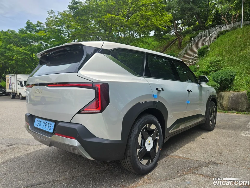 Kia EV5 2WD 2026 — thumbnail 4