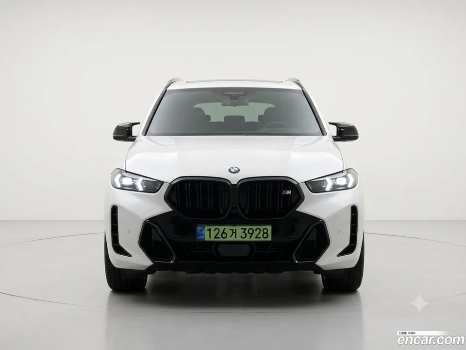 BMW X6 M60i 2025 — photo 1, buy with delivery to Moscow