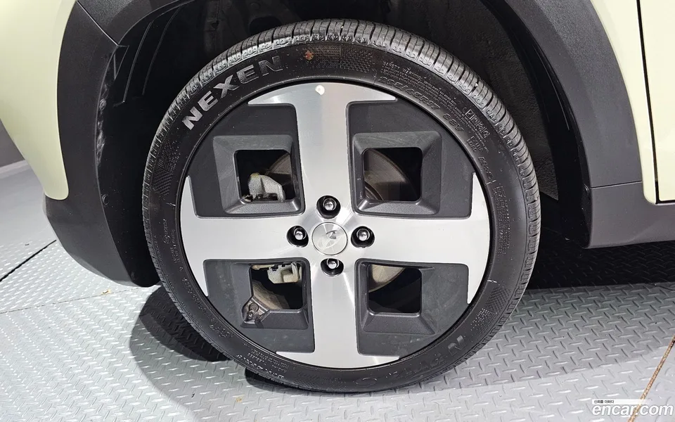 Hyundai Casper Electric 2025 — thumbnail 2