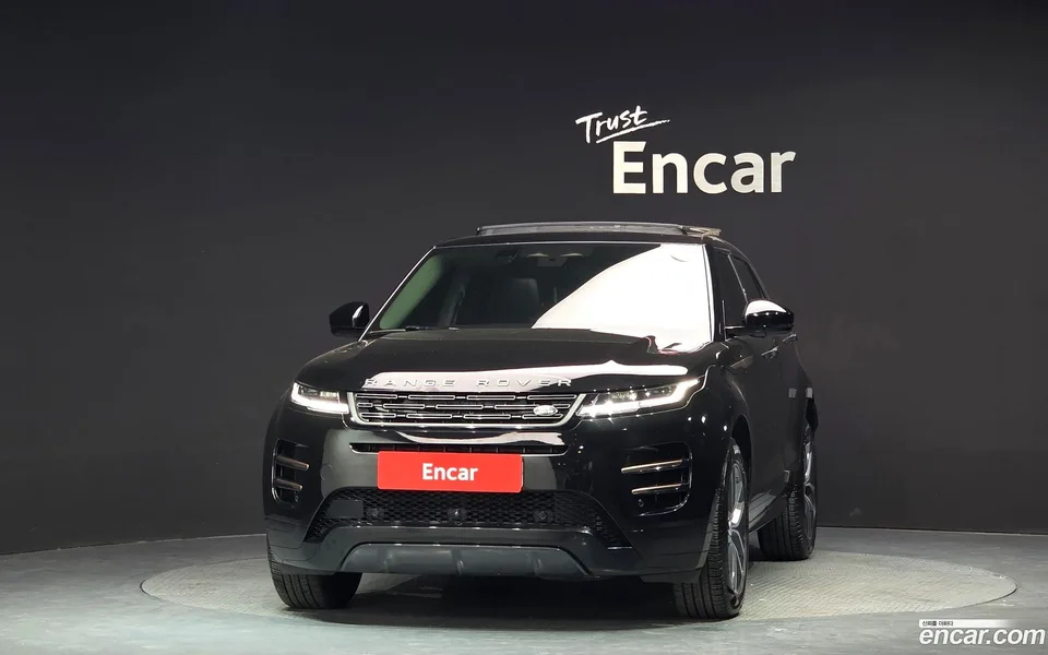 Land Rover Range Rover Evoque P250 SE 2024 — thumbnail 3