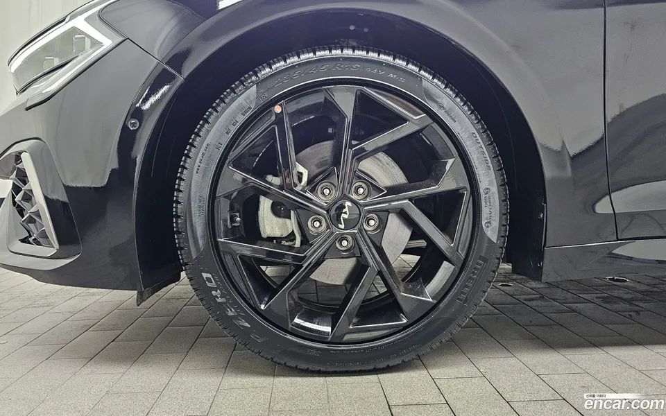 Kia K5 Hybrid 2024 — thumbnail 2
