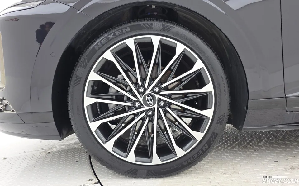 Hyundai Grandeur 2.5 2WD 2023 — thumbnail 5