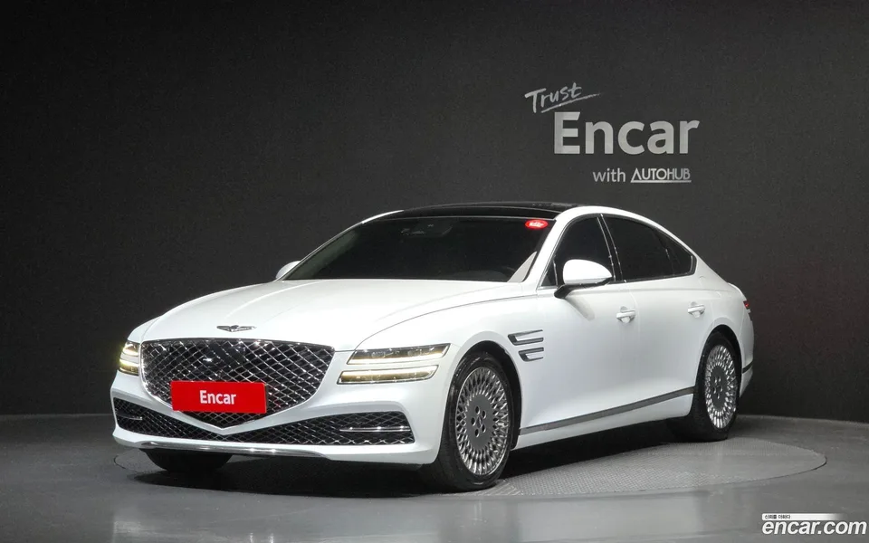 Genesis G80 2.5 AWD 2022 — photo 1, buy with delivery to Moscow