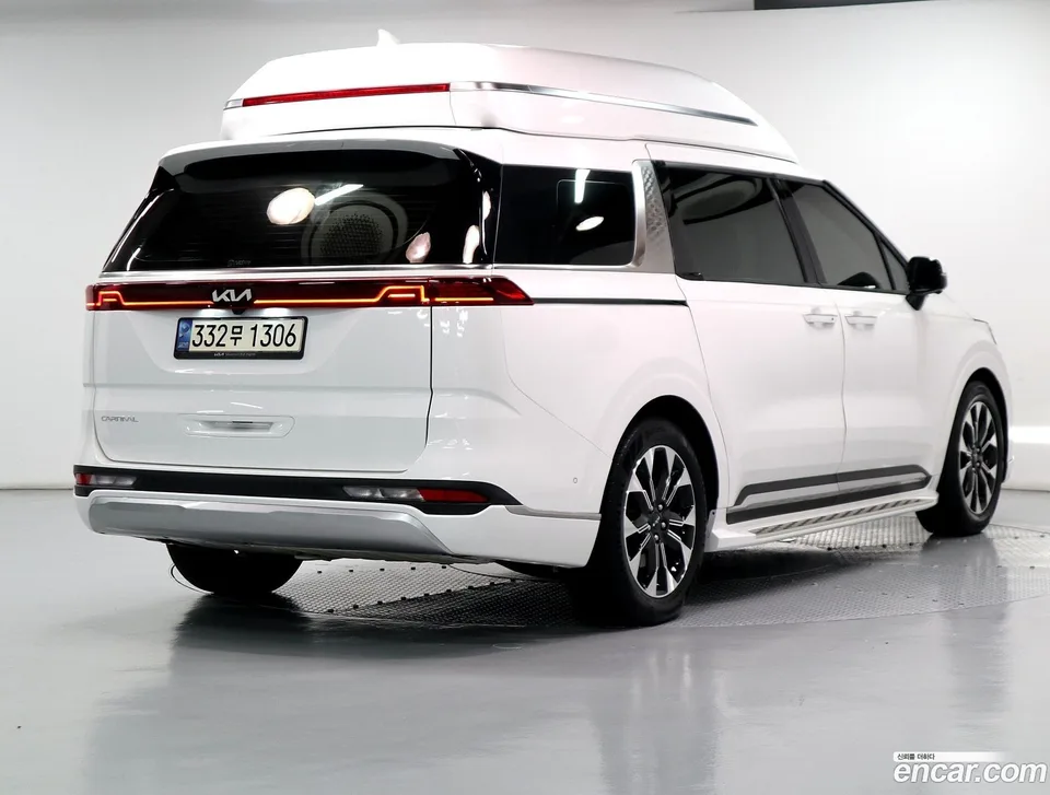 Kia Carnival 9 2022 — thumbnail 3