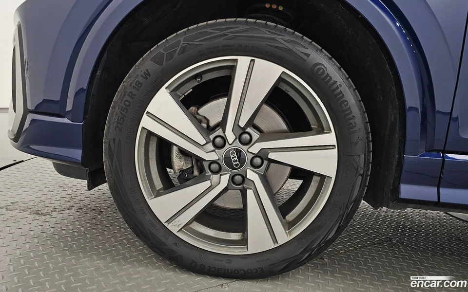 Audi Q2 35 TDI 2023 — миниатюра 2