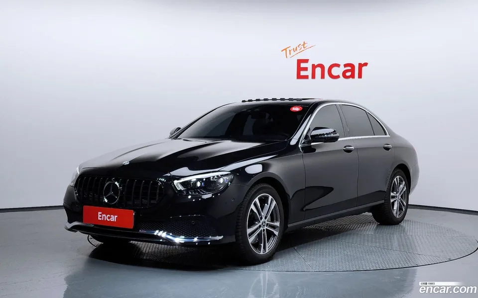 Mercedes-Benz E-Class E350 4MATIC 2022 — photo 1, buy with delivery to Moscow