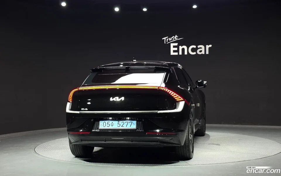 Kia EV6 2023 — thumbnail 4