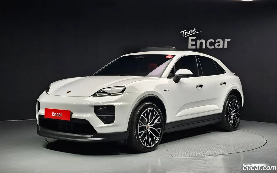 Porsche Macan Electric 4S 2025 — photo 1, buy with delivery to Moscow