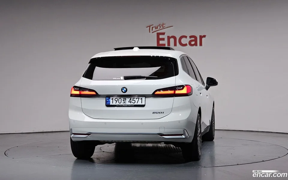 BMW 2 Series Active Tourer 220i 2024 — thumbnail 4