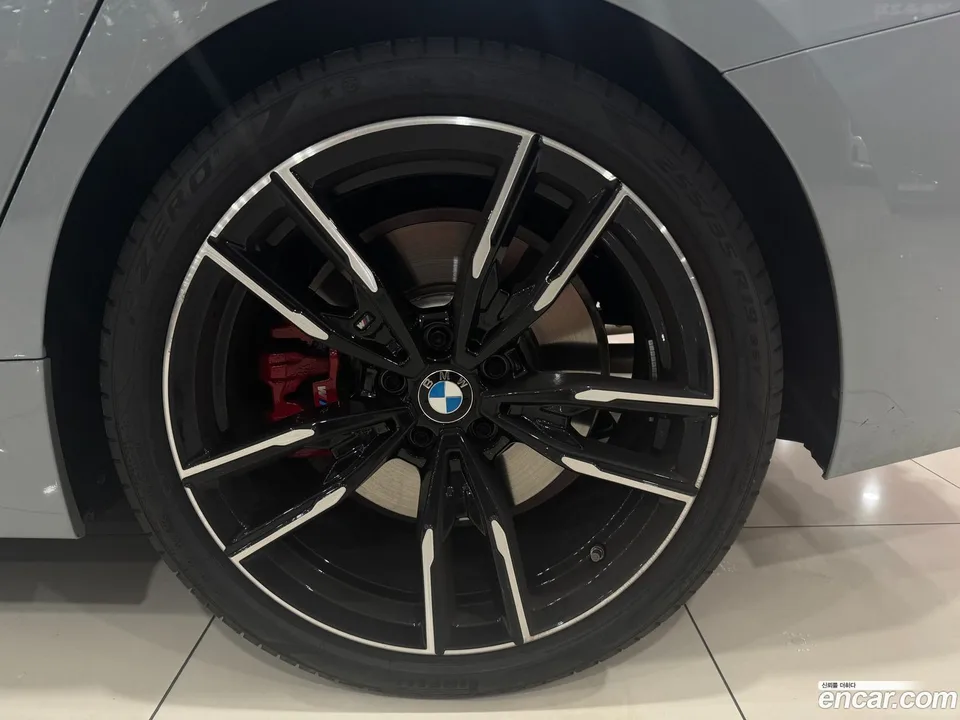 BMW 3 Series M340i 2024 — thumbnail 2