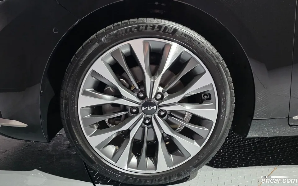Kia K8 2.5 2WD 2022 — thumbnail 2