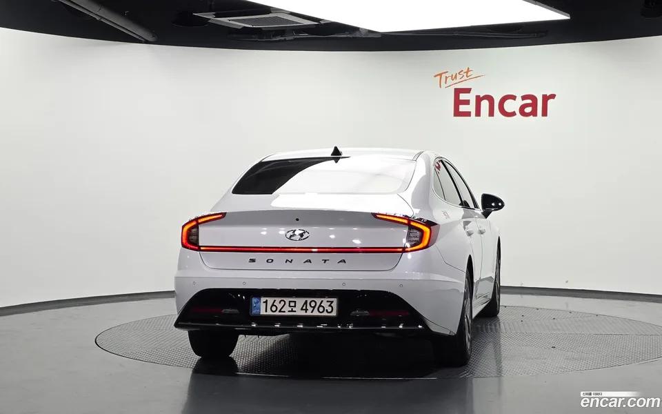 Hyundai Sonata 2.0 2022 — thumbnail 4