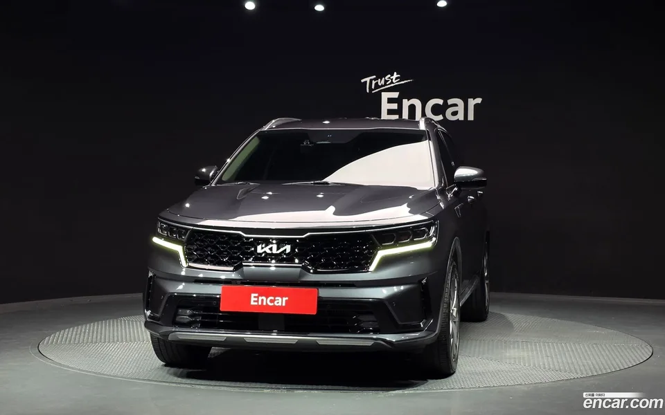 Kia Sorento 2.2 2WD 2023 — thumbnail 3