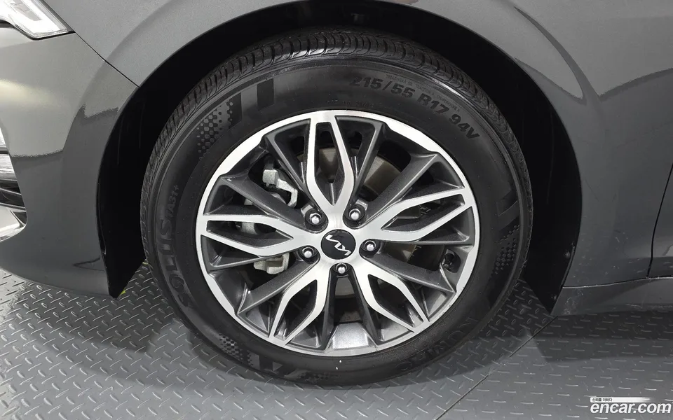 Kia K5 2.0 2022 — thumbnail 2
