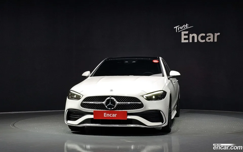Mercedes-Benz C-Class C300 4MATIC AMG Line 2023 — thumbnail 3