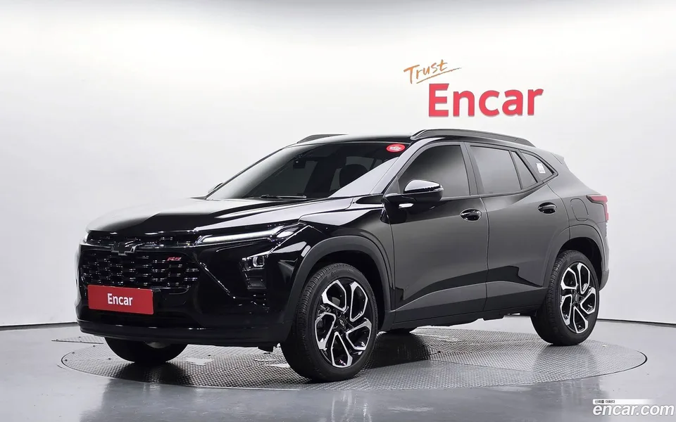 Chevrolet Trax Crossover 1.2 RS 2023 — photo 1, buy with delivery to Moscow